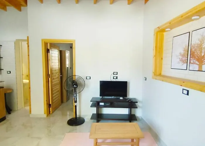 Modern 1 Bedroom House , Assalah , 1 Min To Sea دهب